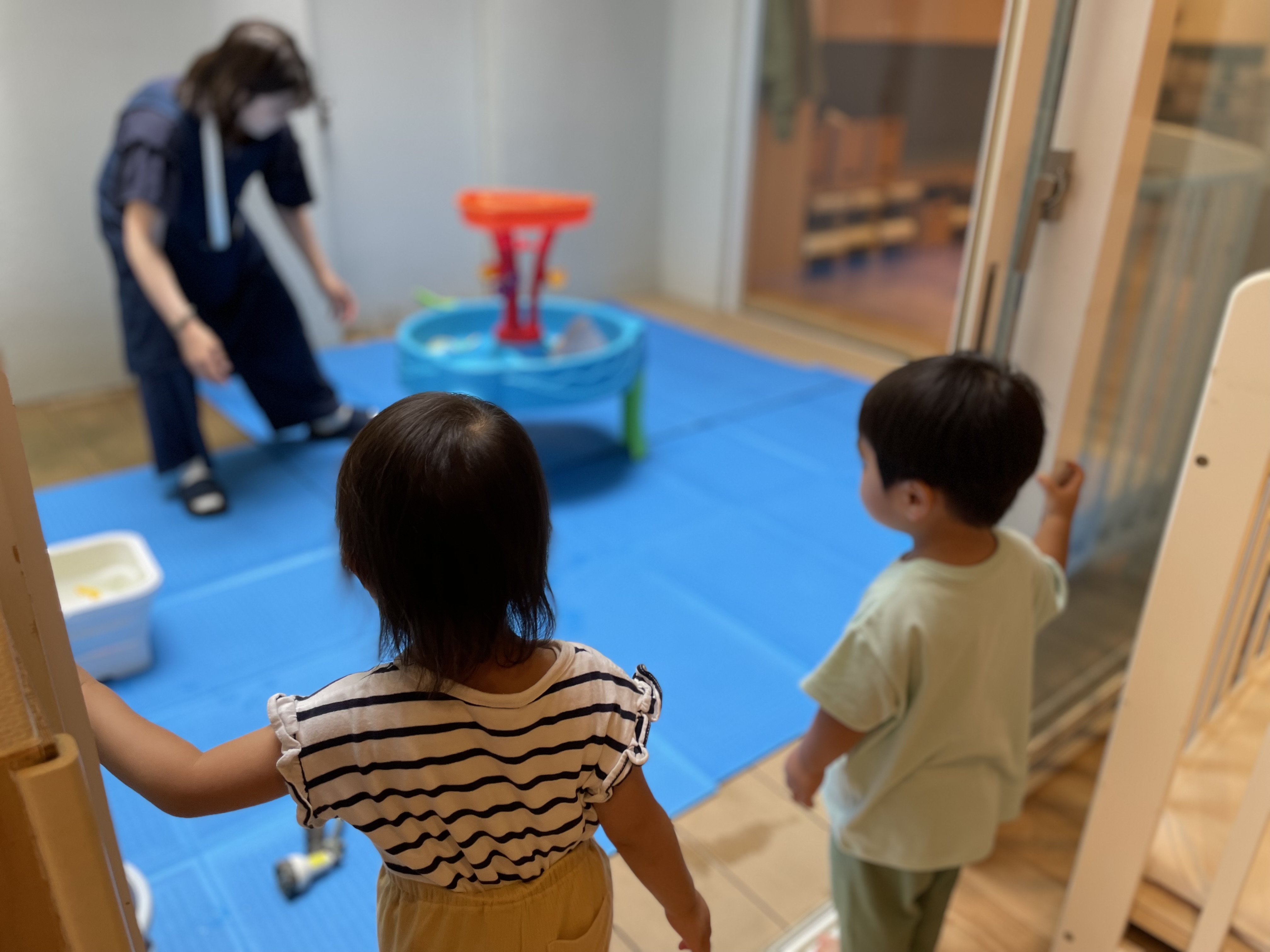 水遊び | 千里山まるさんかくしかく保育園